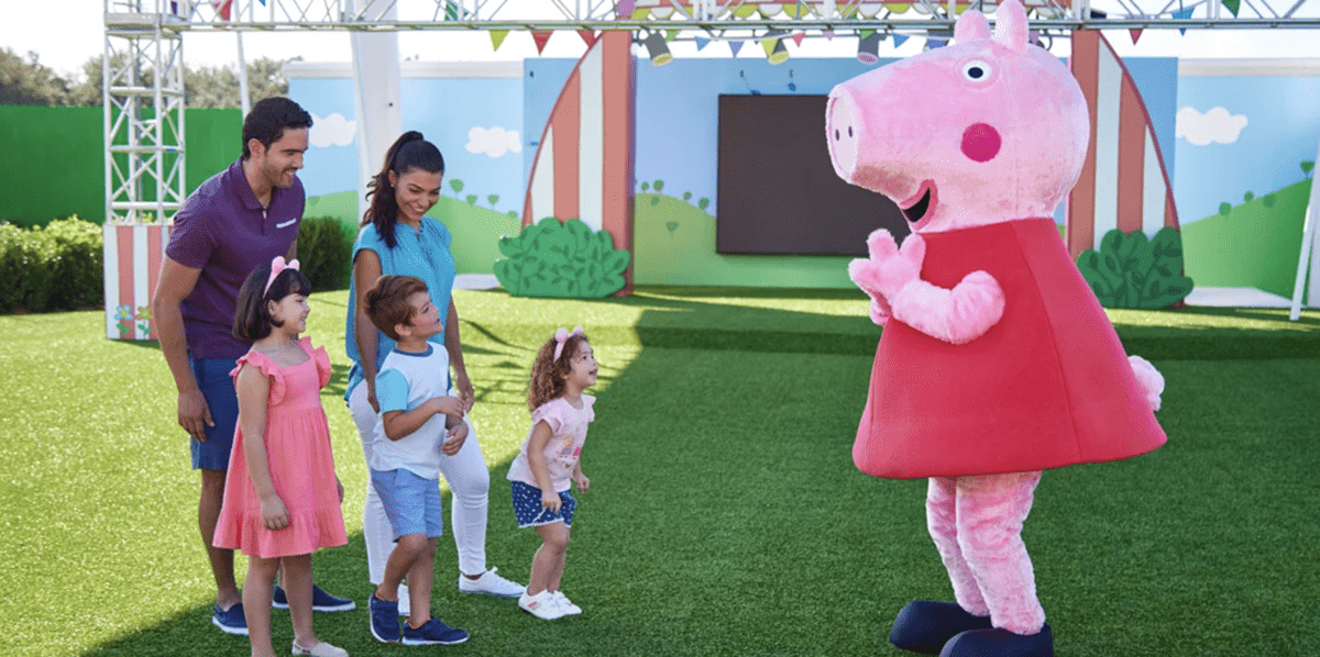 Children meeting Peppa Pig