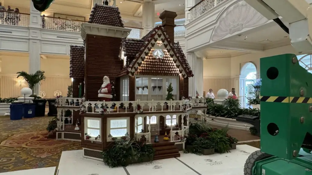 Holiday Gingerbread House Grand Floridian 2