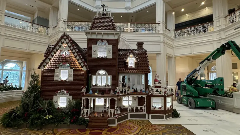 Holiday Gingerbread House Grand Floridian 5