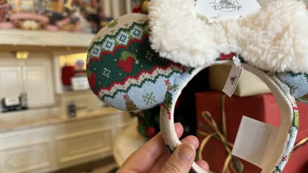 Minnie Mouse Holiday Knitted Ear Headband