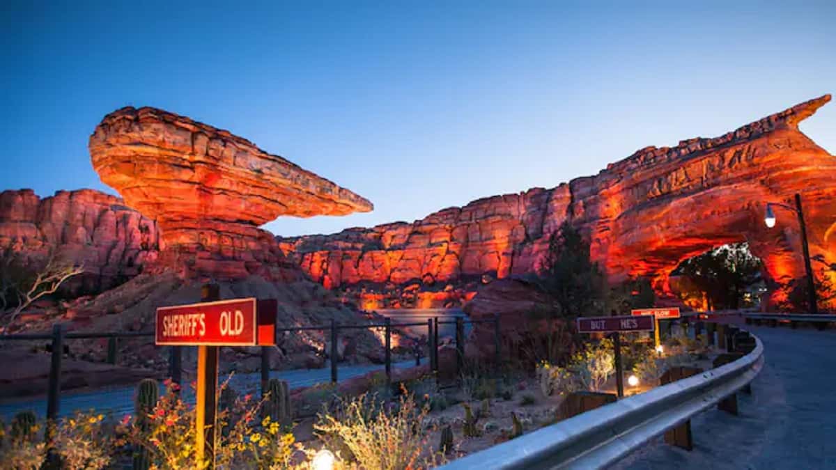 radiator springs racers cars land