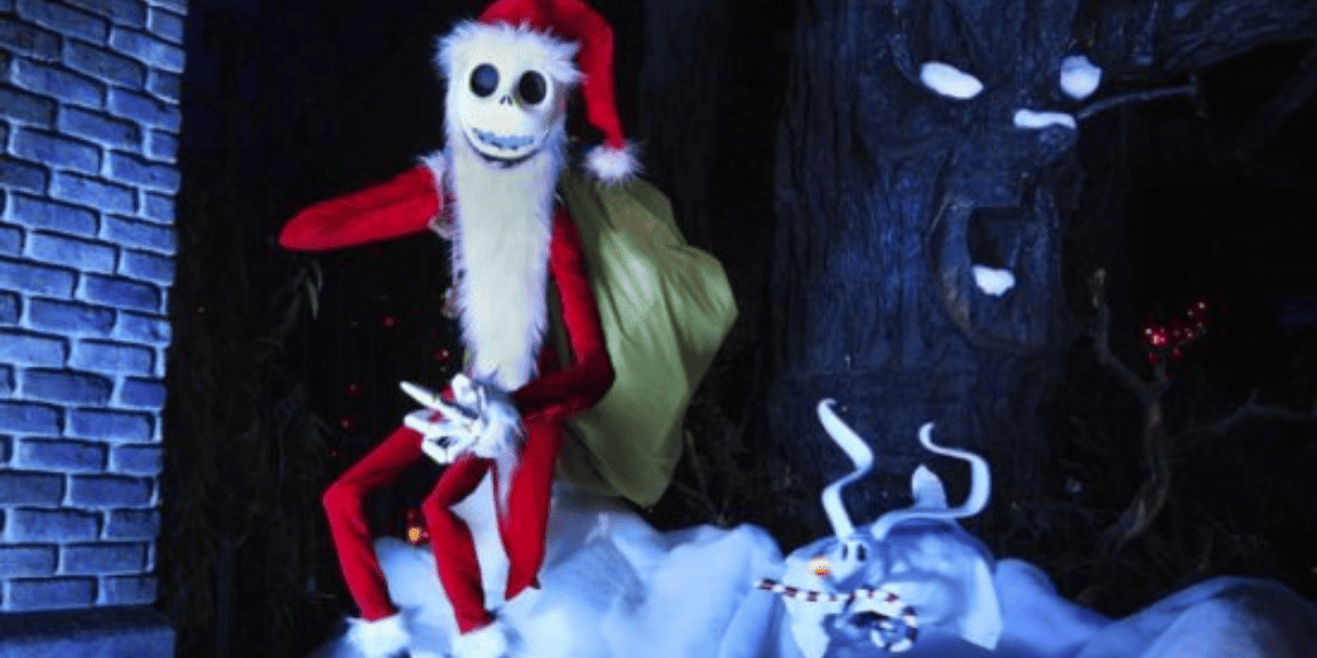 Jack Skellington dressed as Sandy Claws in animatronic form on Haunted Mansion Holiday.