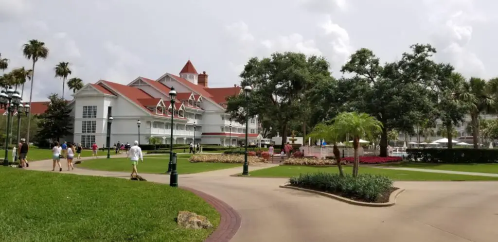 Courtyard Pool at Disney’s Grand Floridian Resort Closing this Month for Refurbishment 2