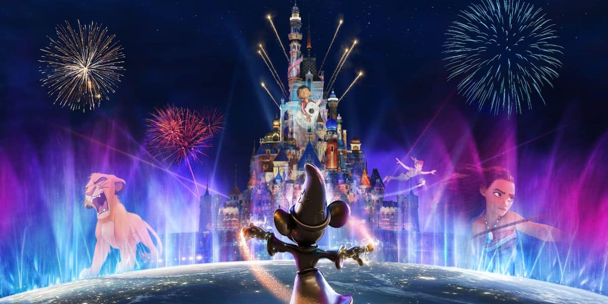 Fireworks above the castle at Hong Kong Disneyland