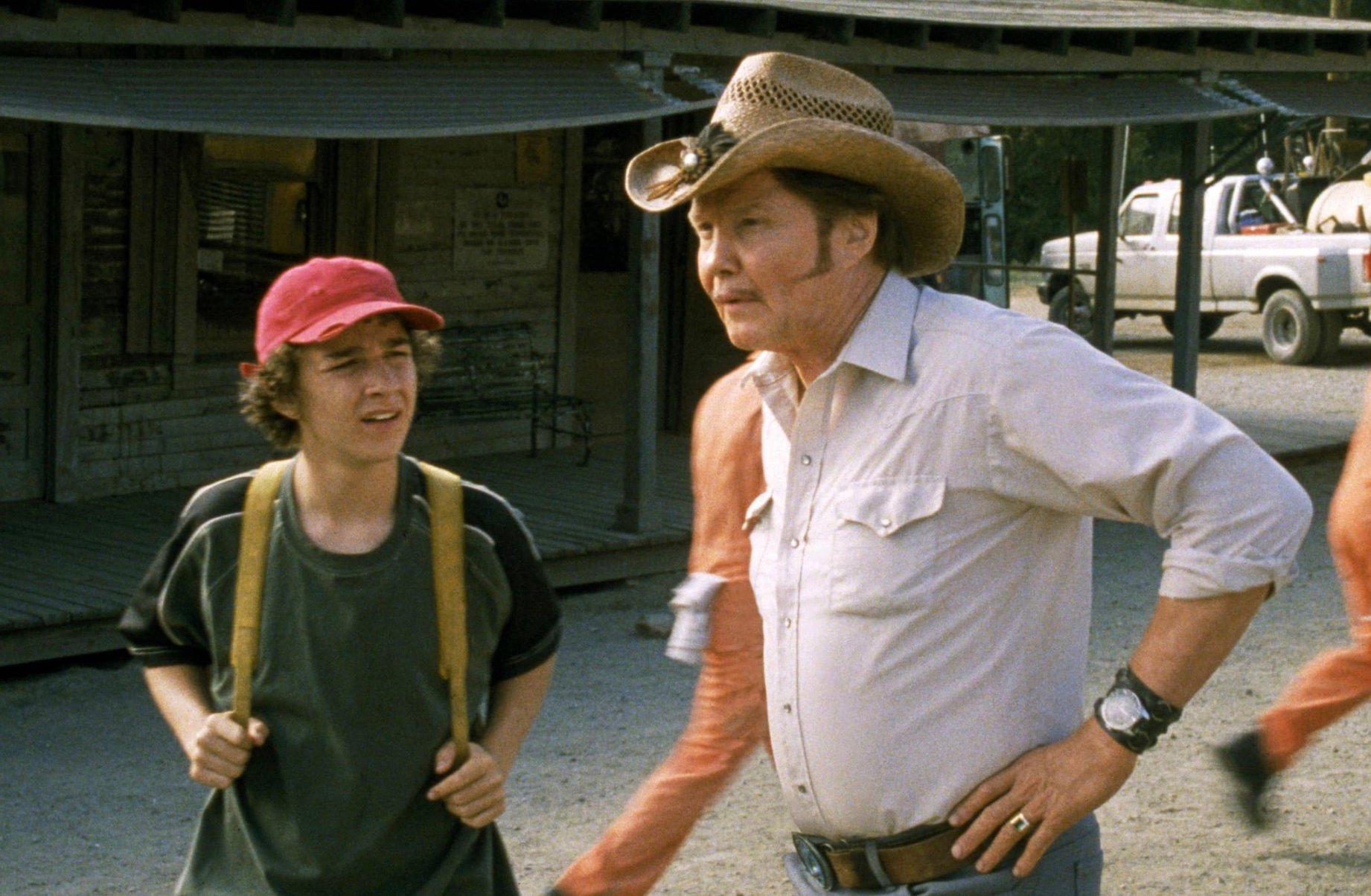 Shia LaBeouf and Jon Voight in Holes