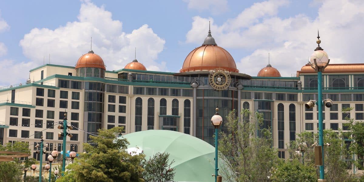 Universal Helios Grand Hotel at Epic Universe
