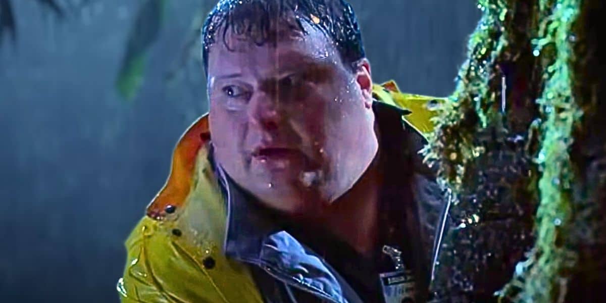 Dennis Nedry (Wayne Knight) spooked by the Dilophosaurus in 'Jurassic Park'