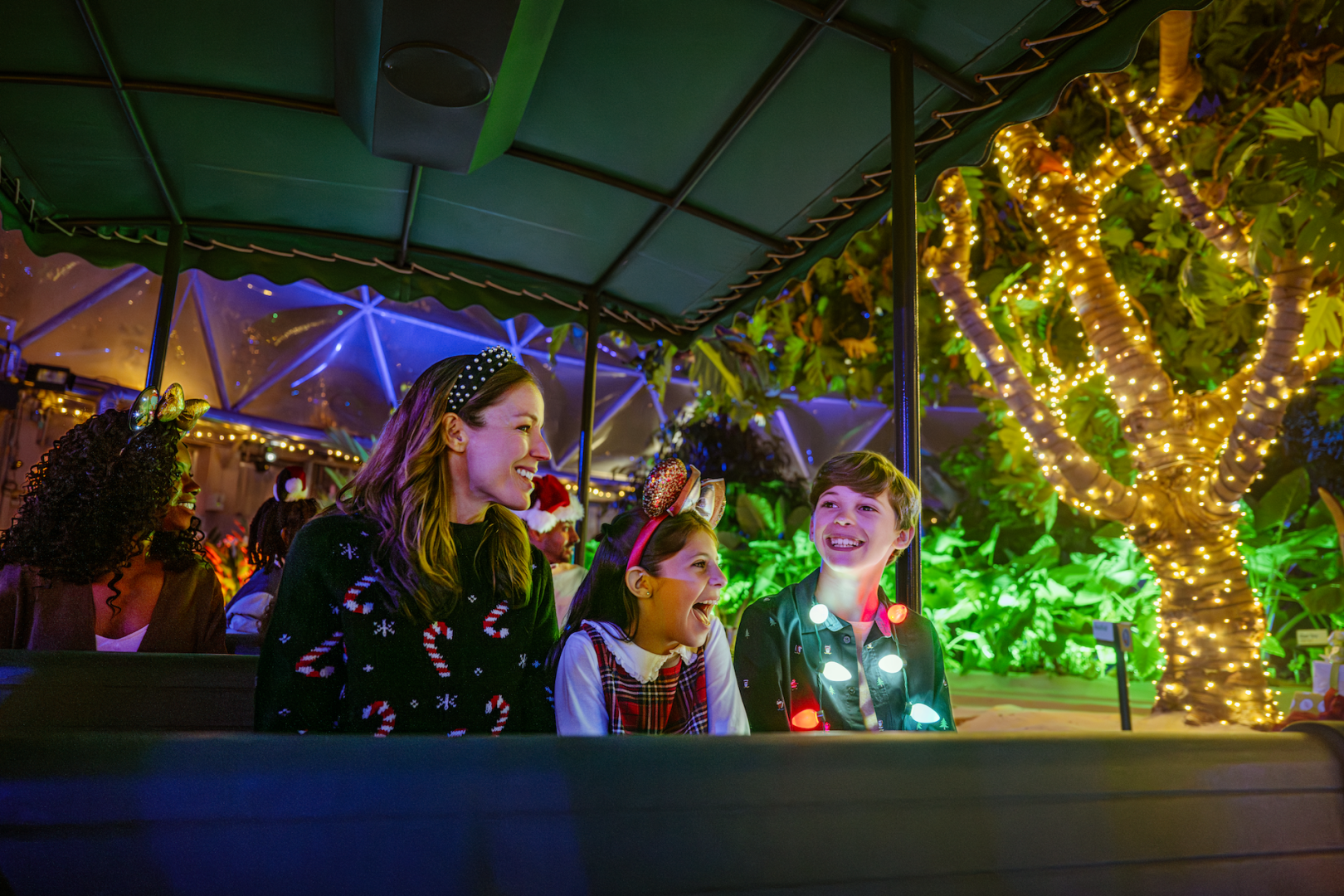 2025 EPCOT Festival of the Holidays Glimmering Greenhouse
