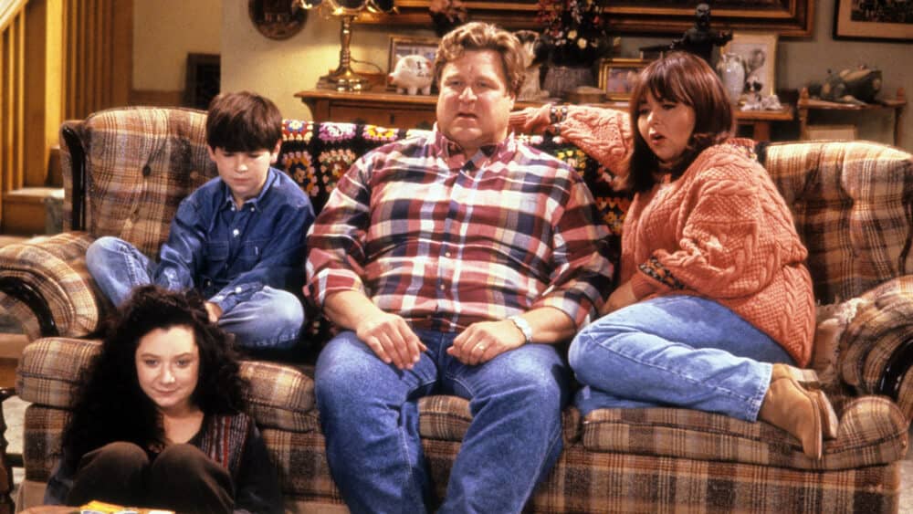 Roseanne Barr and John Goodman in Roseanne on ABC